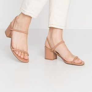 Steve Madden Inessa in nude